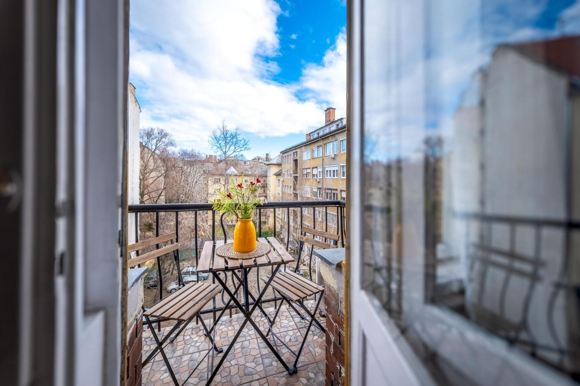 Balzac Apartment Boedapest Buitenkant foto