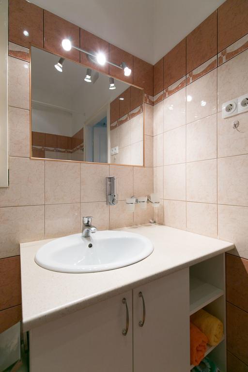 Balzac Apartment Boedapest Buitenkant foto