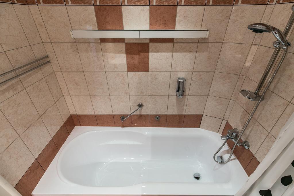Balzac Apartment Boedapest Buitenkant foto